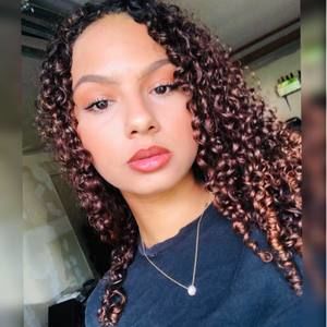 Meet your Posher, Lexi